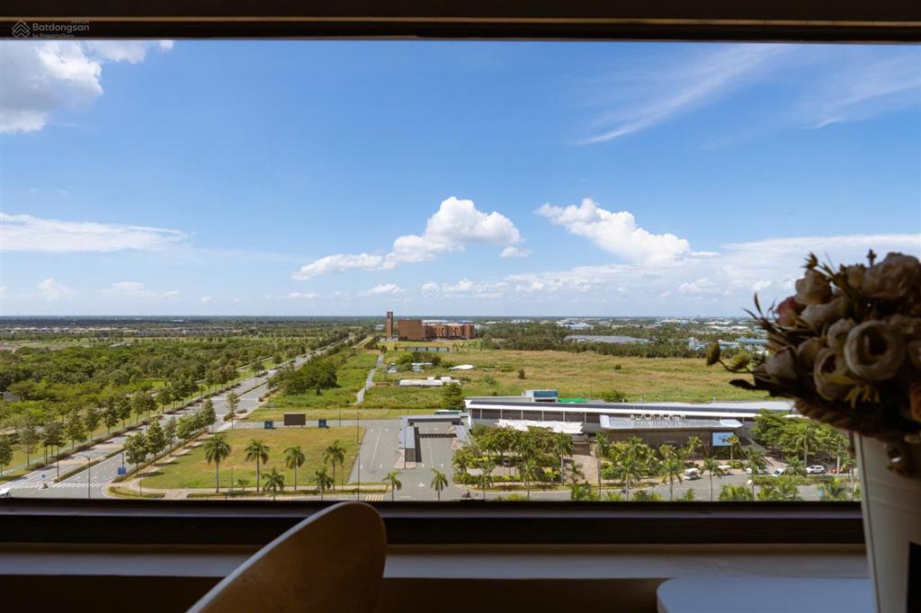 Cho thuê căn hộ ehomesouthgate, block a3, tầng giữa, view đông nam, nhà mới 99%, nhận nhà ở liền