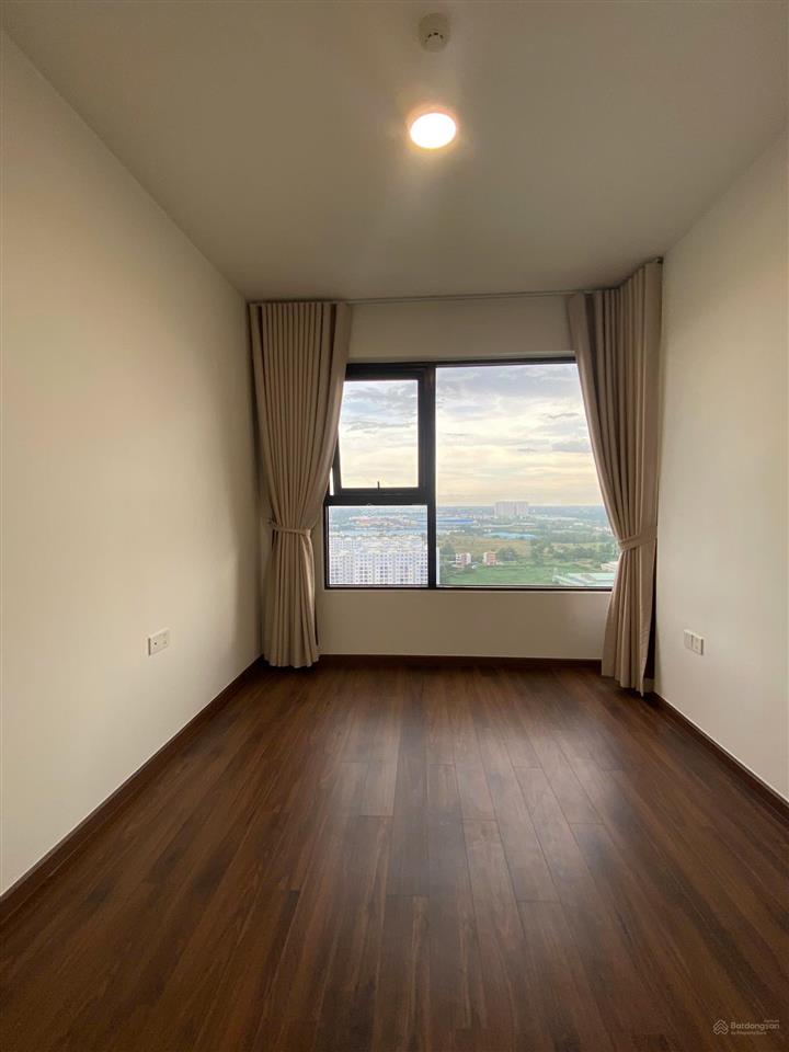 Chính chủ cần bán căn góc akari giai đoạn 2, tầng cao, view nội khu, hồ bơi, còn miễn pql