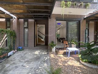 Cần bán nhà phố vườn đã hoàn thiện, khu aquaria tại waterpoint, đã có sổ hồng.