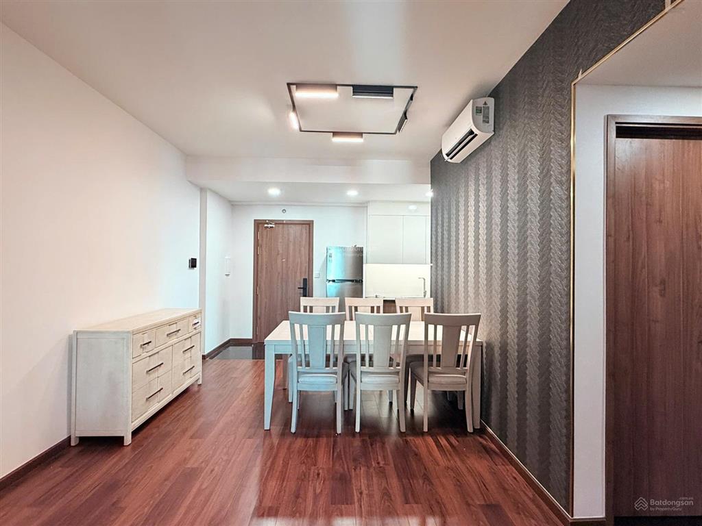 Cho thuê căn hộ akari full nội thất, căn góc tầng cao view hồ bơi giai đoạn 2, nội thất mới 100%