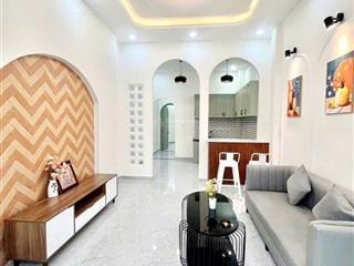 Cô nhung cần bán gấp căn nhà đ.nguyễn trọng tuyển, p.3, phú nhuận, giá 3,24tỷ, dt53m2,sổ hồng riêng