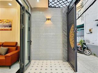 Nhà bán gấp tại đ. hoa sứ, p. 2, phú nhuận, giá 1,99 tỷ, dt 46m2, thuê 19tr/tháng, sổ hồng riêng