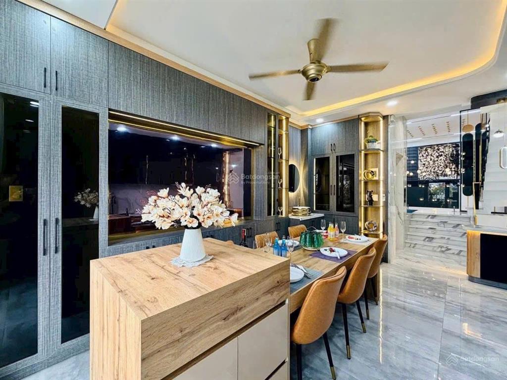 Nhà bán trước tết tại đường lý chiêu hoàng, phường 10, q.6, giá 3,99 tỷ, dt 72m2, thuê 32tr/tháng