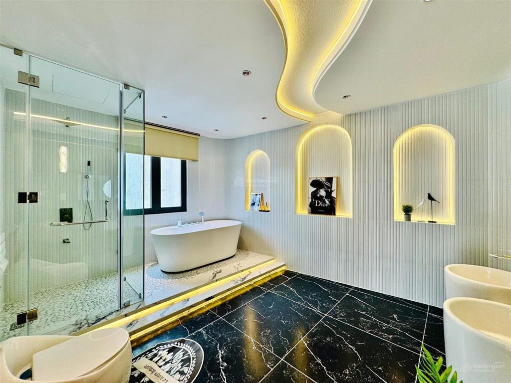 Chủ cần bán nhà sau tết giá (tl ) 3 tỷ 550 | đoàn như hài, p.12, quận 4 | hẻm 6m, dt 70m2, sổ riêng