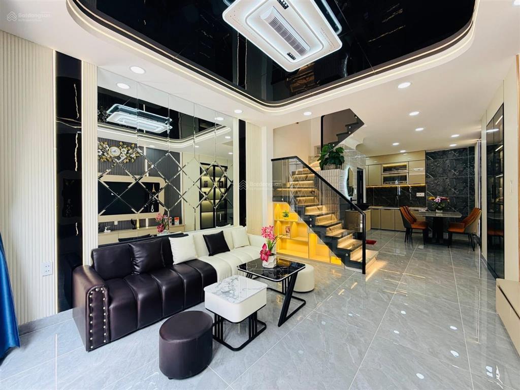 Giá tốt nhất khu 3 tỷ 970 (tl) | lý thái tổ, p.9, quận 10 sầm uất |68m, hẻm 5m thông, sổ hồng riêng