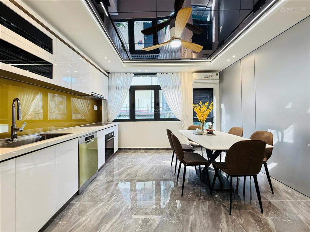 Bán nhà kinh doanh dòng tiền sẵn đ. cộng hòa, p.13, tân bình | giá 4 tỷ 350(tl), có sổ hổng, hẻm 5m