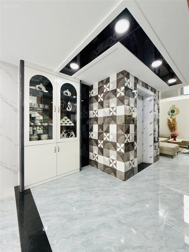 Bán liền trong tháng căn bà lài, p.6, quận 6 | giá tốt 4 tỳ 280(tl), dt lớn 82,5m2, có sổ hồng