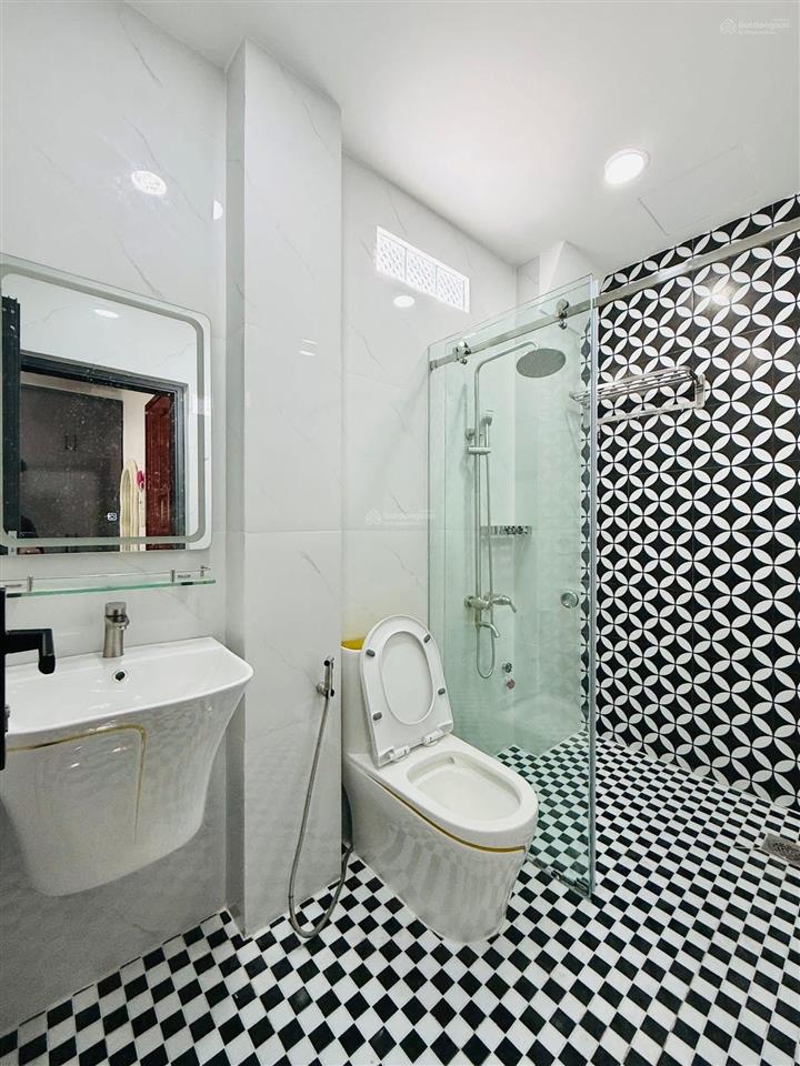 Bán liền trong tháng căn bà lài, p.6, quận 6 | giá tốt 4 tỳ 280(tl), dt lớn 82,5m2, có sổ hồng