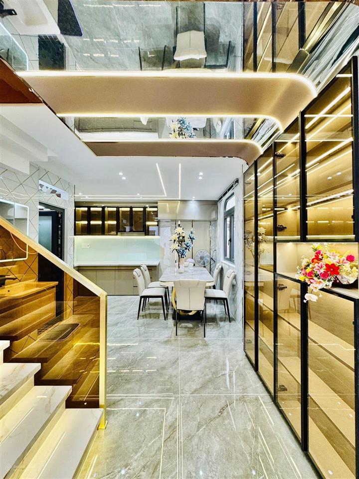 Bán nhanh bán gấp hỗ trợ giảm giá sâu 3 tỷ 3(tl) hoàng diệu, phường 6, quận 4 | dt 80m2, có sổ hồng