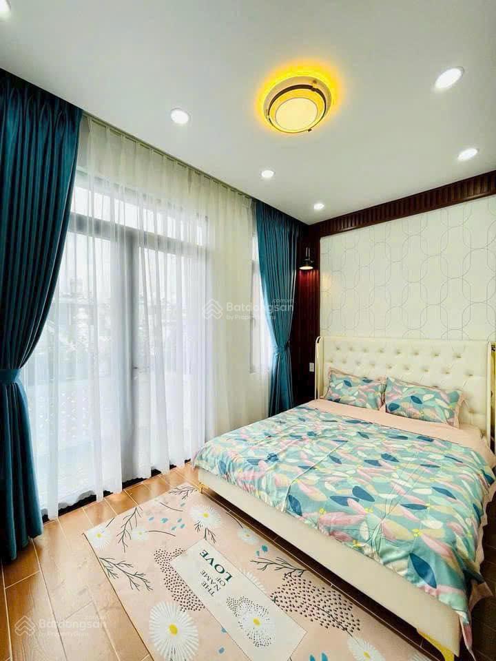 Cần dòng tiền bán ra căn hoàng diệu, p.13, quận 4, dt 82,5m2  giá chỉ 3 tỷ 380(tl), có sổ hồng