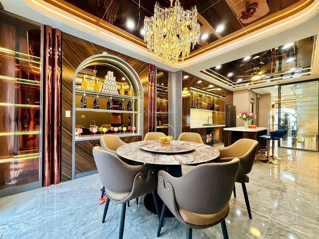 Bán ra nhà mặt tiền kinh doanh  nhà diên hồng, bình thạnh  chỉ 3 tỷ 950 (tl), dt 67,6m2, sổ đẹp