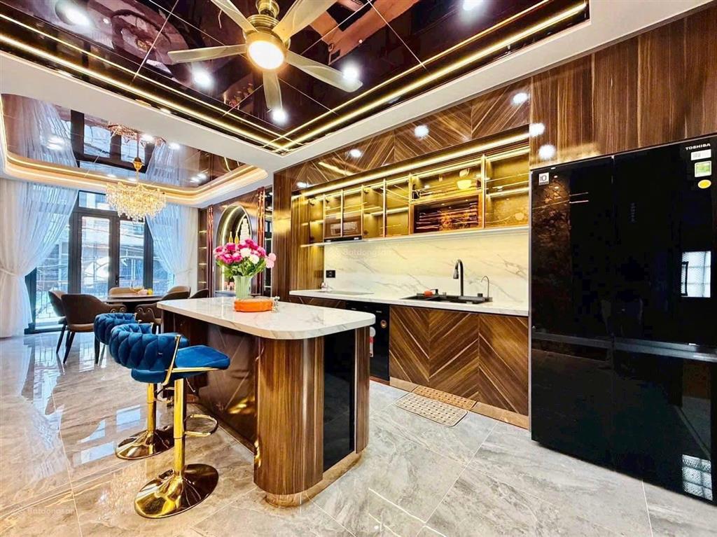 Bán ra nhà mặt tiền kinh doanh  nhà diên hồng, bình thạnh  chỉ 3 tỷ 950 (tl), dt 67,6m2, sổ đẹp