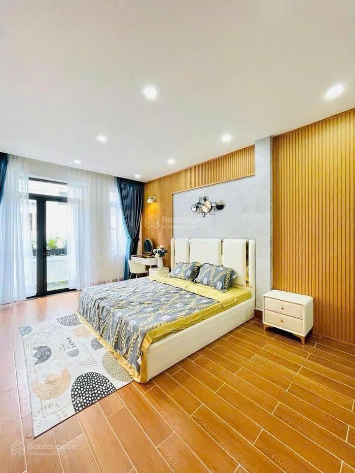 Chịu lỗ bán ra nhà nguyễn đình khơi p.4, tân bình | dt 85m2 | giá 4 tỷ 300 (tl) | có sổ hồng riêng