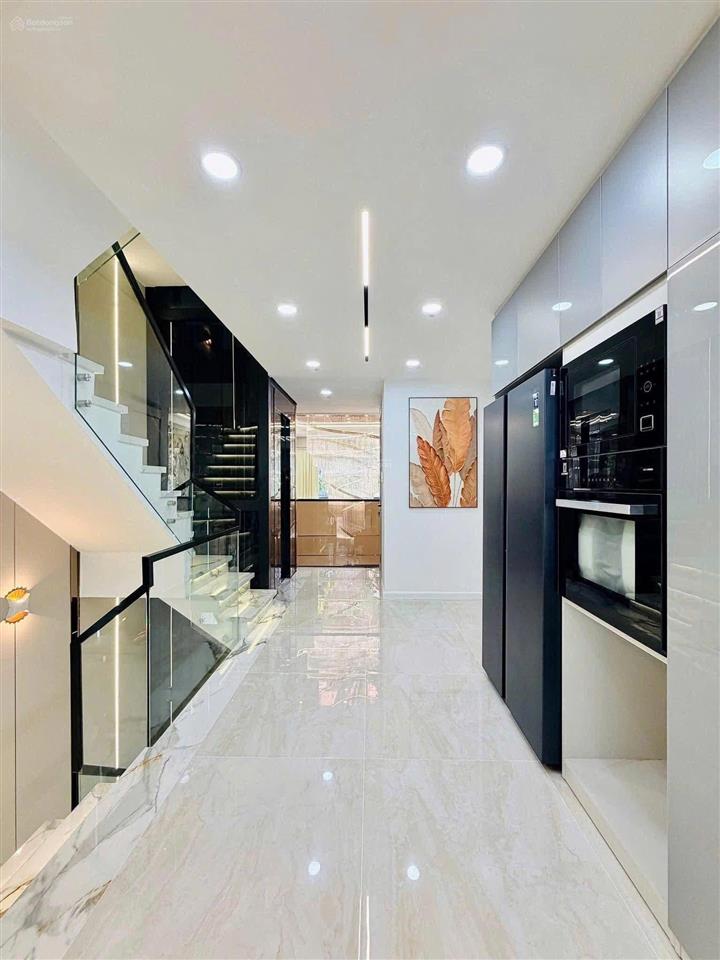 Nhà hẻm xe hơi có sổ đẹp nguyễn văn linh quận 7  giá chỉ 4.99 tỷ(tl), dt lớn 90m2, có hđ thuê sẵn