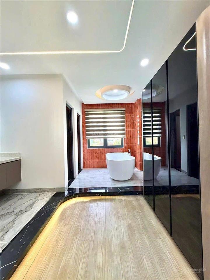 Kẹt tiền làm ăn bán nhà lý chiêu hoàng, p.10, quận 6 | giá 3 tỷ 660(tl), dt 68m2, có sồ hồng riêng