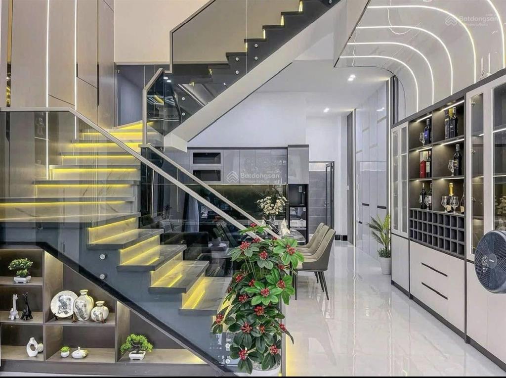 Ngộp tiền bán gấp nhà nguyễn công hoan, phường 7, phú nhuận | sổ đẹp, giá 4 tỷ 550(tl), dt to 80m2