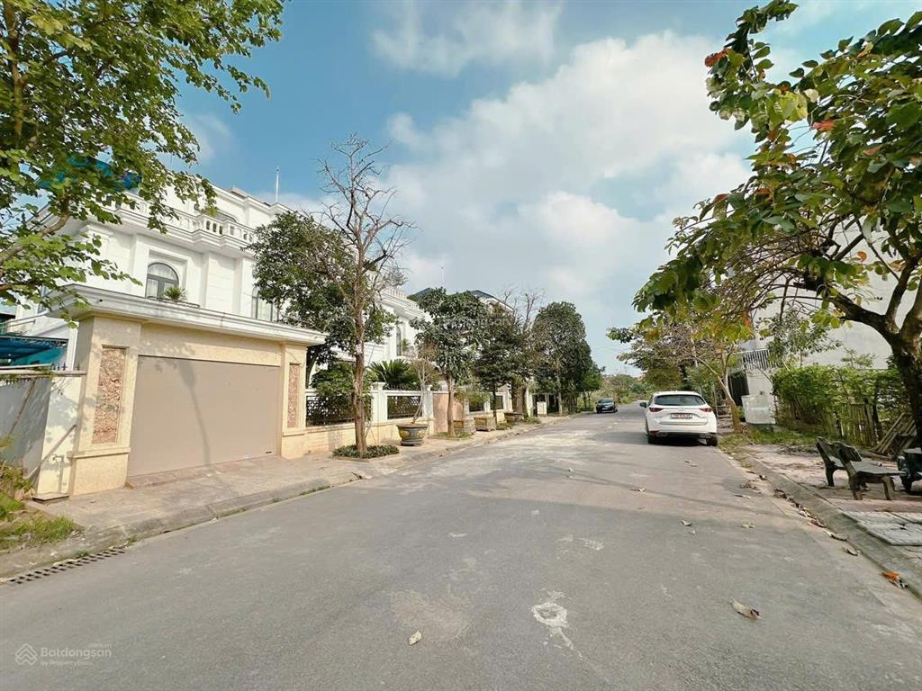 Đất vàng hòa lạc, lõi đô thị vệ tinh hòa lạc, 100m2 full thổ cư, 5 phút ra đh qg, nhỉnh 3 tỷ