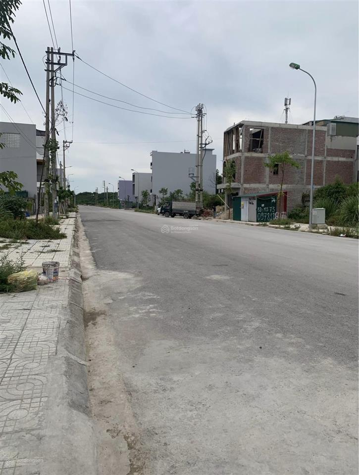 Đón sóng metro, sở hữu đất vàng trung tâm hòa lạc, 100m2, chỉ 1.9 tỷ