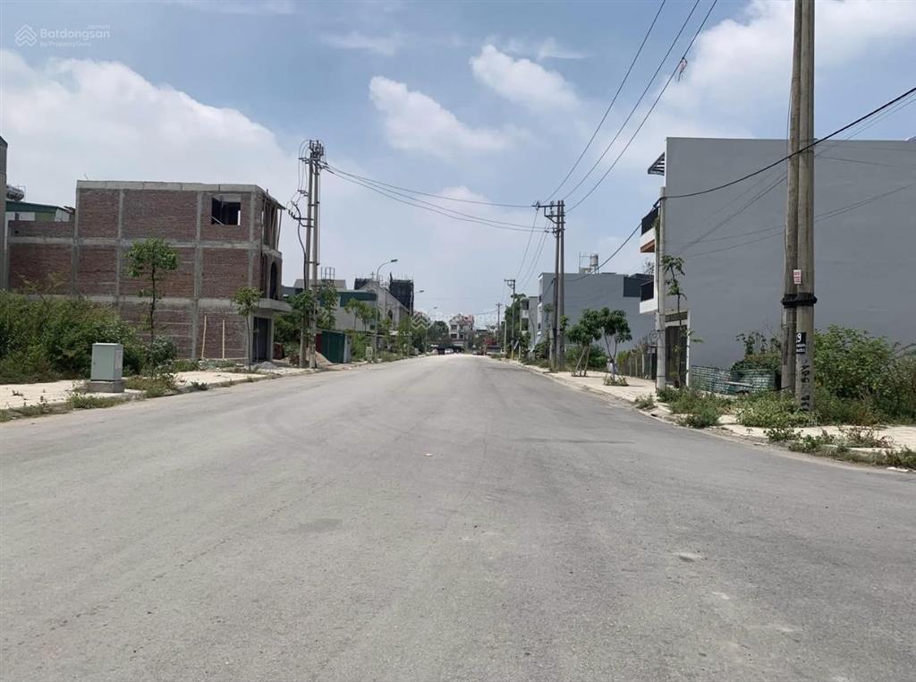 Đón sóng metro, sở hữu đất vàng trung tâm hòa lạc, 100m2, chỉ 1.9 tỷ