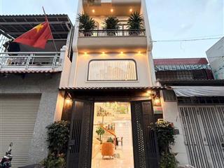 Bán nhà gấp ăn tết  quận 4  120m2/2tỷ750 tặng toàn bộ nội thất