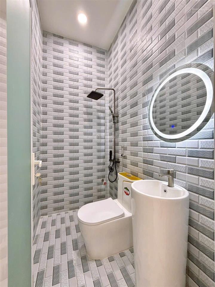 Chủ xoay vốn bán gấp 49m2/2tỷ1 phường thạnh mỹ lợi, quận 2 nhà hẻm xe hơi đường 20,