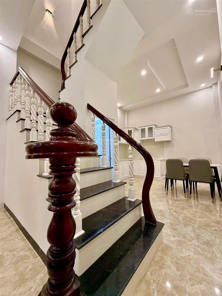 Chủ xoay vốn bán gấp 49m2/2tỷ1 phường thạnh mỹ lợi, quận 2 nhà hẻm xe hơi đường 20,