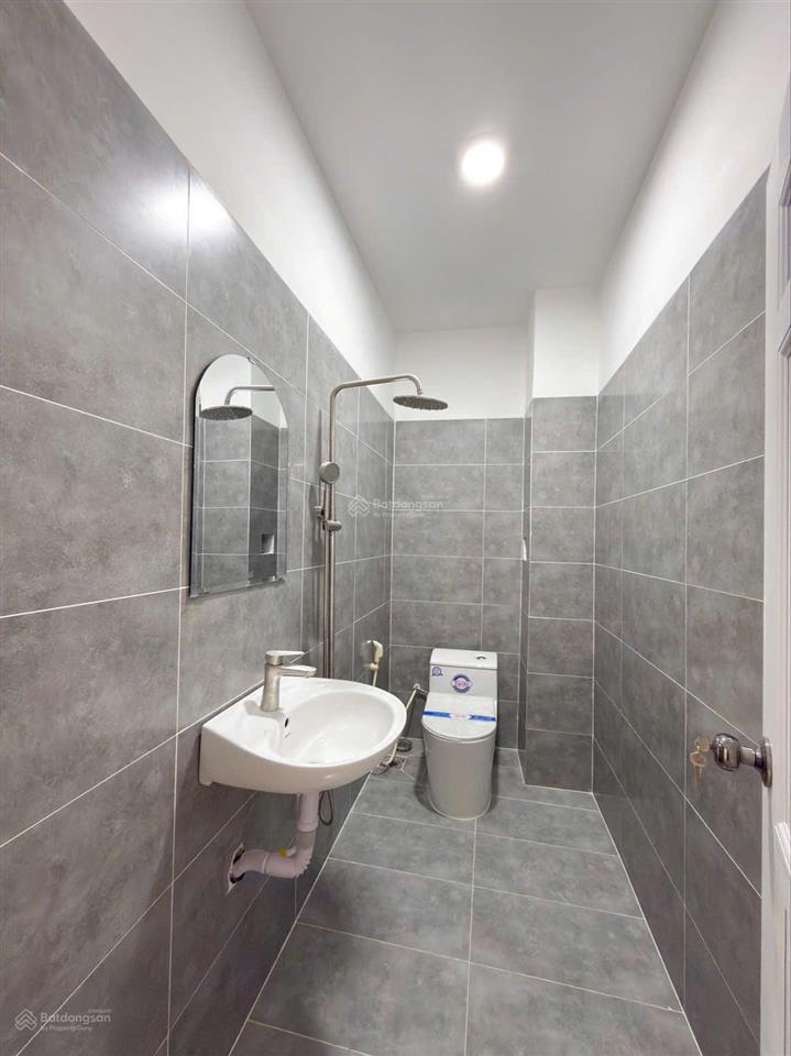 Chủ xoay vốn bán gấp 49m2/2tỷ1 phường thạnh mỹ lợi, quận 2 nhà hẻm xe hơi đường 20,