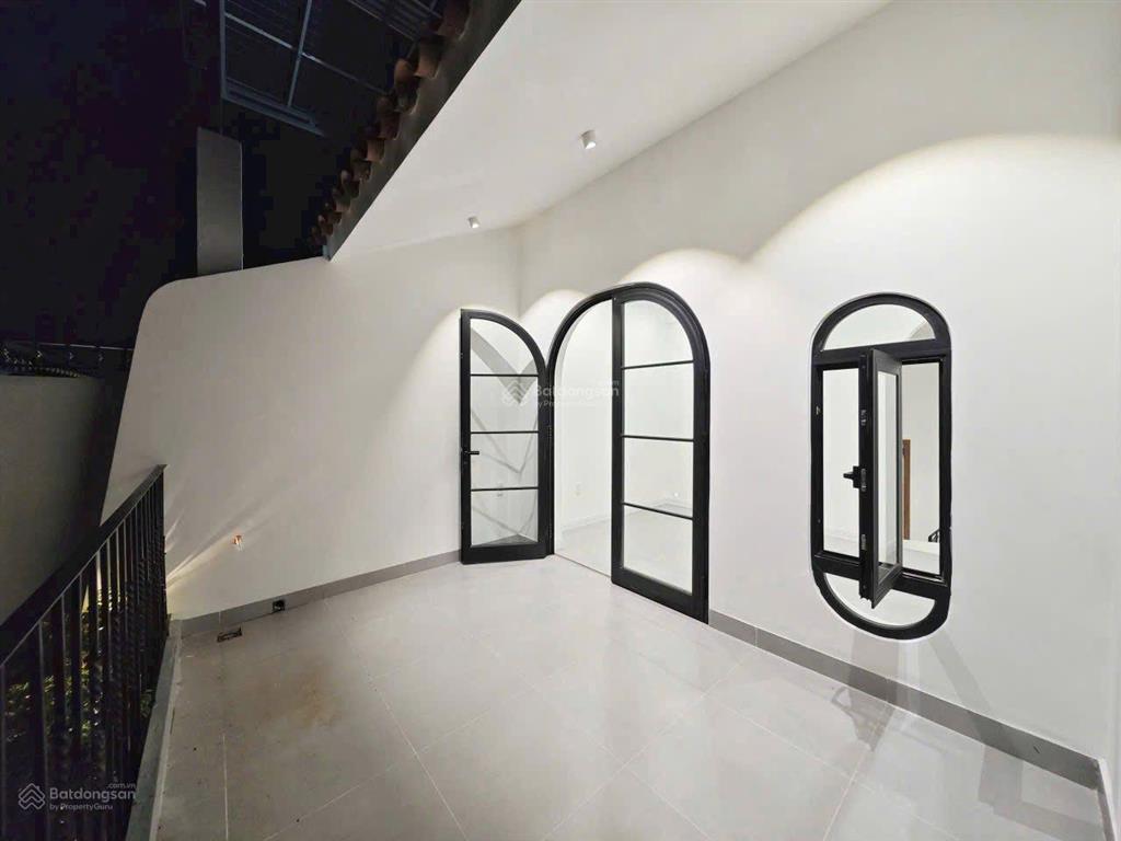 Nhà đẹp bình tân 80m2/3tỷ1  dòng tiền 31tr/tháng  hẻm 8m xe hơi tránh nhau