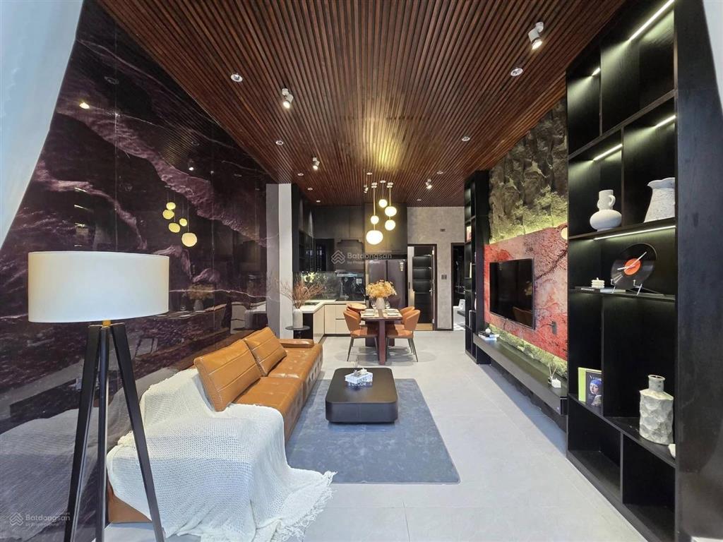 4,6 tỷ cho 98m² tại nguyễn thị minh khai  trả trước 30%,ngân hàng hỗ trợ vay 70% sang tên ngay