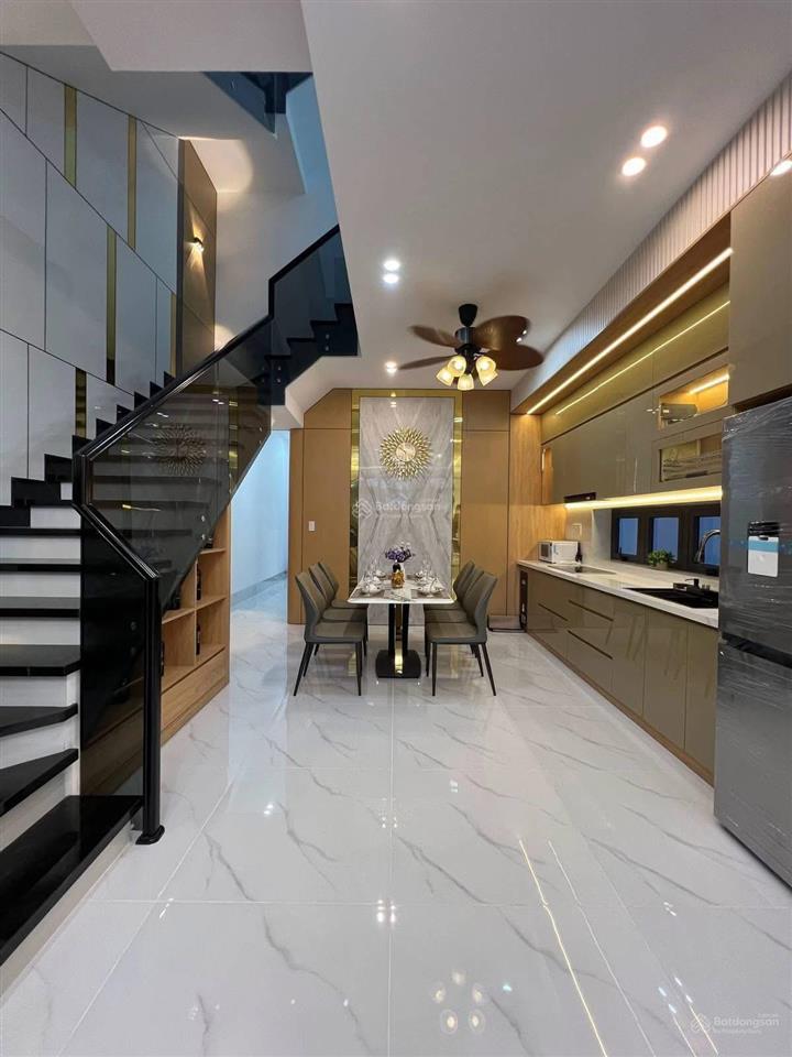 Bán gấp nhà quận 3 dt 85m2/4tỷ7 thương lượng sổ hồng riêng chính chủ hỗ trợ kiểm tra pháp lý