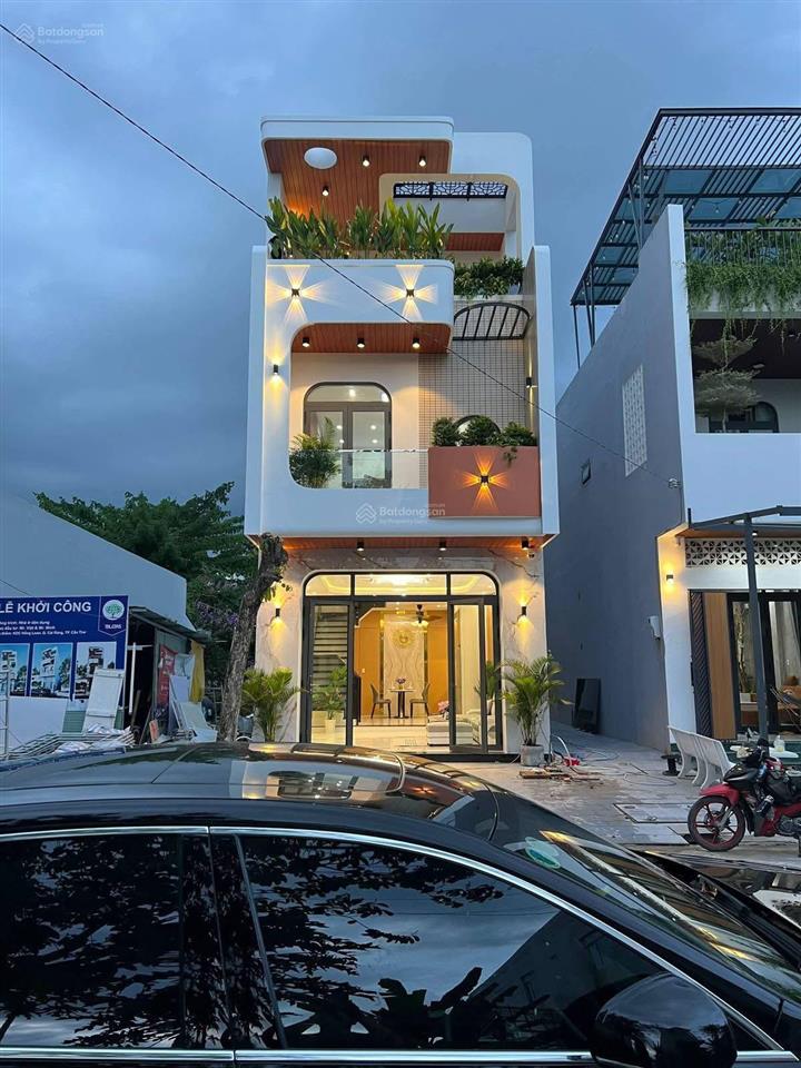 Bán gấp nhà quận 3 dt 85m2/4tỷ7 thương lượng sổ hồng riêng chính chủ hỗ trợ kiểm tra pháp lý