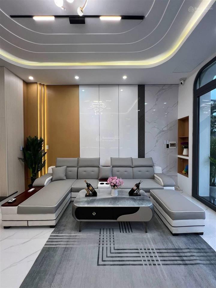Bán gấp nhà quận 3 dt 85m2/4tỷ7 thương lượng sổ hồng riêng chính chủ hỗ trợ kiểm tra pháp lý