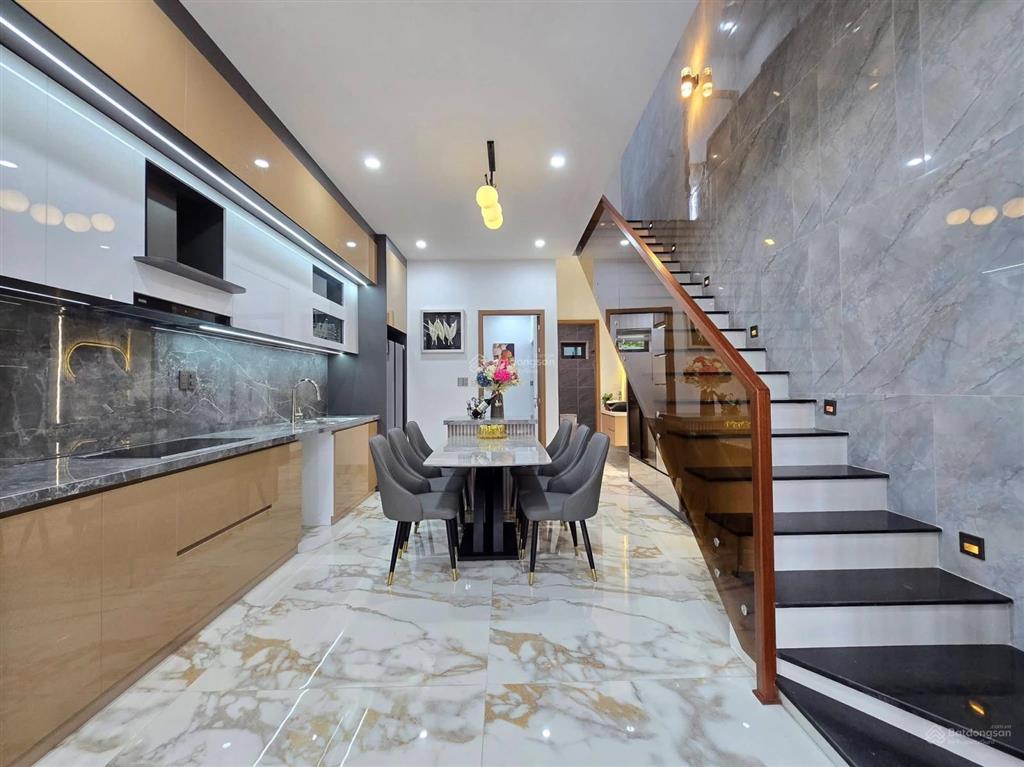 Bán nhà phú mỹ hưng quận 7 80m2/4tỷ3 khu dân trí cao không ngập nước, sẵn hợp đồng thuê 29tr/thang