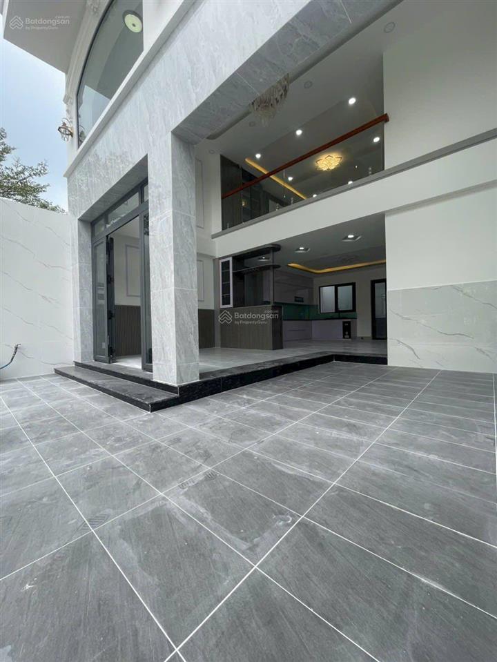 Nhà mới 100%85m2/3tỷ750  hoàn công sẵn | lò gốm q6  ô tô ngủ trong nhà  hẻm 15m