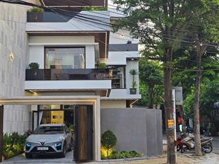 Siêu phẩm thủ khoa huân quận 1, 85m2, có thang máy dòng tiền 45tr/tháng