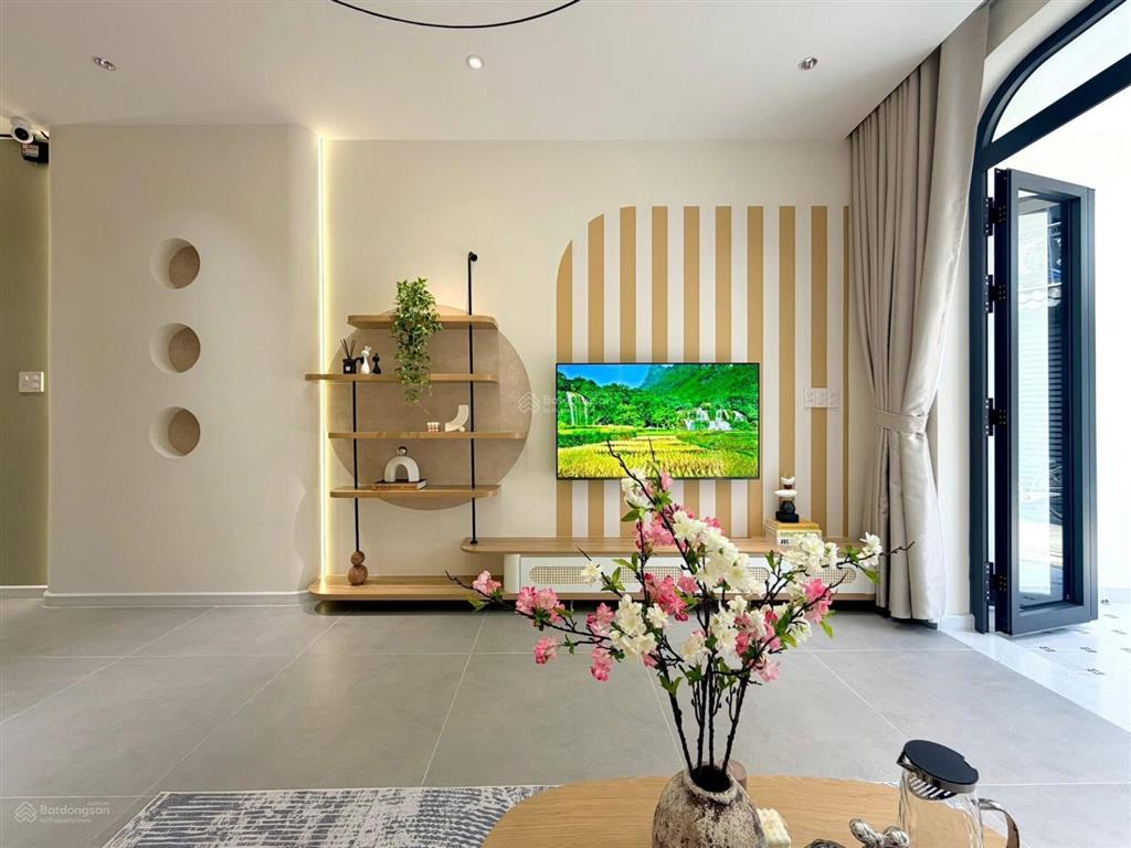 Bán nhà trần khắc chân q1 65m2/3tỷ400tr hẻm 5m xe hơi đang cho thuê 25tr/thang sổ hồng riêng