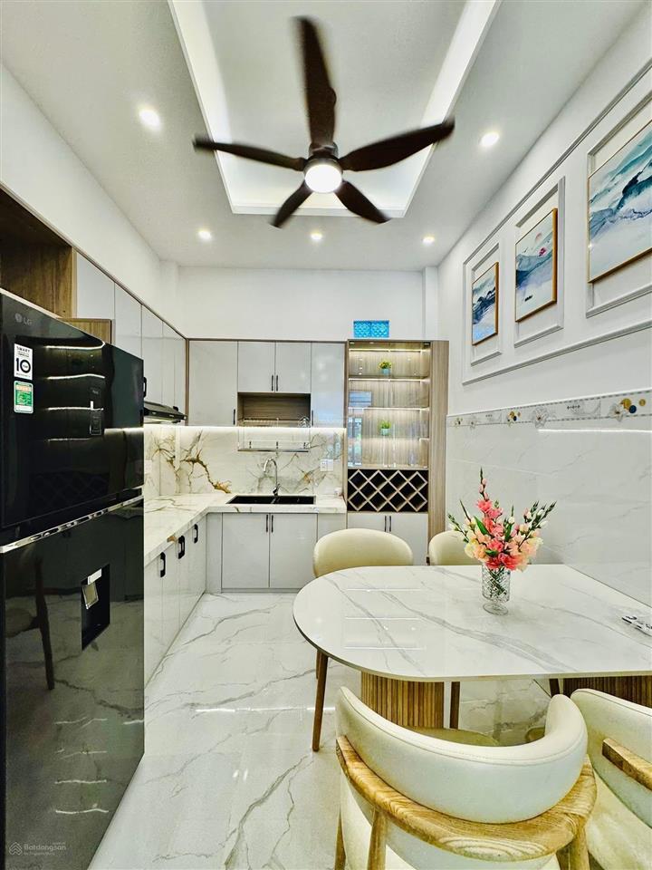 Chính chủ bán 186/34 phan văn trị 85m2 thương lượng sổ hồng riêng cho thuê 23tr/thang