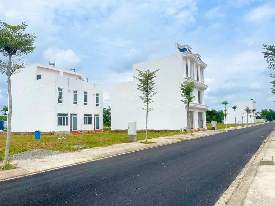 Bắc sài gòn tt 239tr/nền diện tích 75m² sổ hồng riêng sang tên ngay, vị trí vàng khai thác ngay