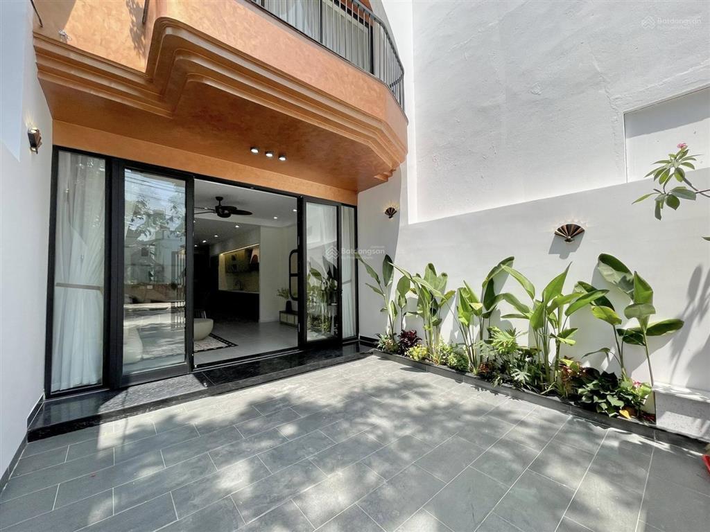 Bán căn nhà 70m2/3 tỷ 900 rộng rãi, hẻm thoáng, ở liền hoặc cho thuê có hđ sẵn sang tên ngay