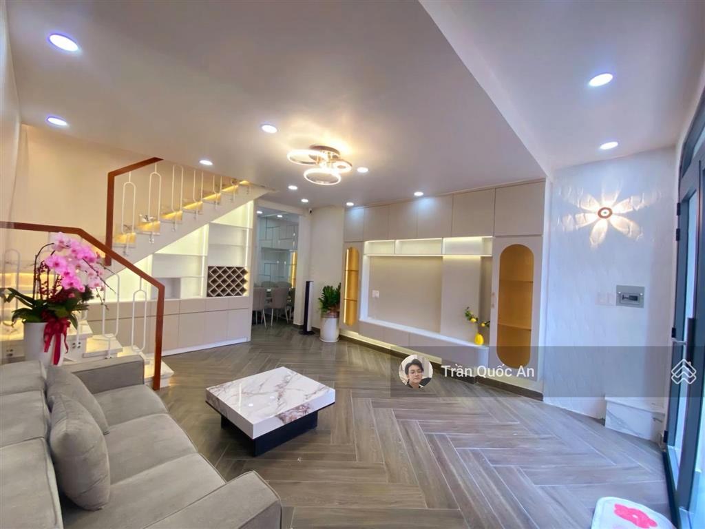 Nhà xinh mới tinh  41m2  ngang khủng long tận 4.6m  1 bước sang phú mỹ hưng q7  chỉ hơn 5 tỷ