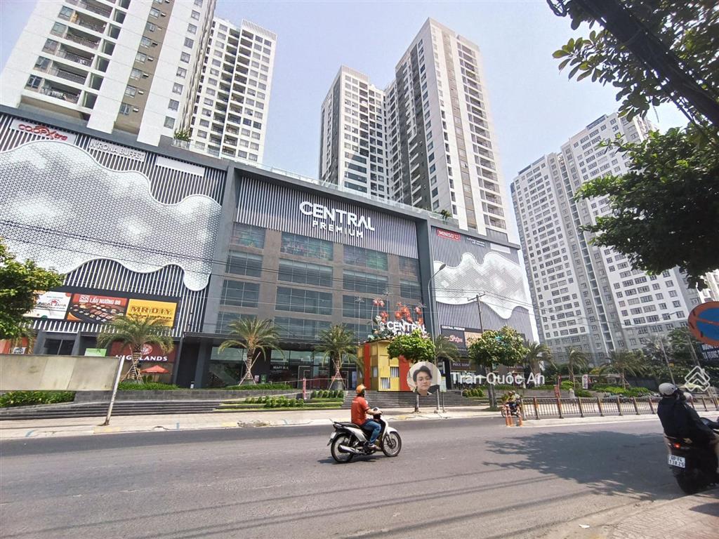 Vị trí cực tốt  mặt tiền phạm hùng  4 tầng  4pn  hoàn công đủ  tl mạnh  chủ nhiệt bán