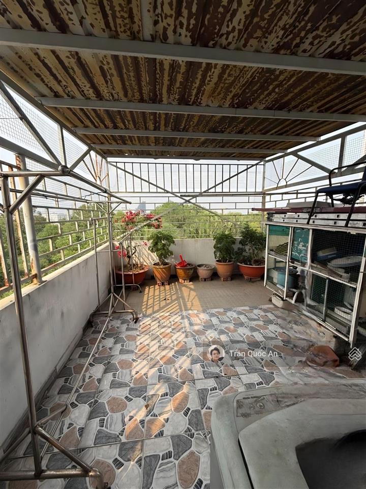 Bán nhà 4 tầng  46m2  4pn  hẻm xe hơi  cách phú mỹ hưng 5p chạy xe  khu hiện hữu.