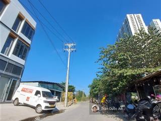 Ngang tận 5m  sát phú mỹ hưng  ngang 5m  sân để xe cực rộng  khu dân trí tốt  giá 6.x tỷ