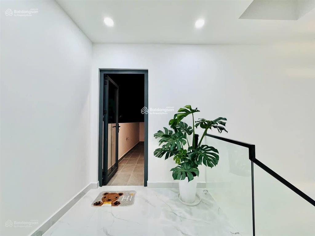 Bán nhà hẻm 5m nguyễn trọng tuyển, p1, tân bình, 47.6m2, 2tỷ7, sổ riêng, đang cho thuê 14tr/th