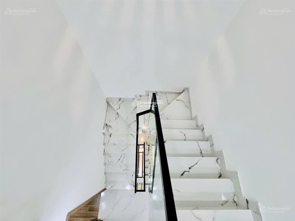 Bán nhà hẻm 5m nguyễn trọng tuyển, p1, tân bình, 47.6m2, 2tỷ7, sổ riêng, đang cho thuê 14tr/th