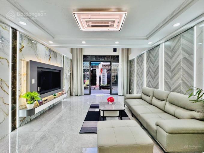 Cần tiền xoay vốn bán gấp nhà phan văn trị, p5, gò vấp. 88m2, 5tỷ3 đang cho thuê 23tr/th, sổ riêng