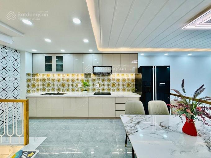 Cần tiền xoay vốn bán gấp nhà phan văn trị, p5, gò vấp. 88m2, 5tỷ3 đang cho thuê 23tr/th, sổ riêng