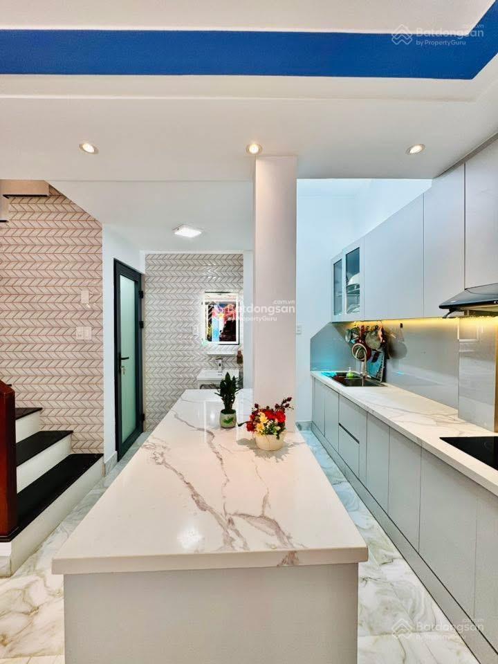 Bán nhà chính chủ đường ô tô cao thắng, p12, quận 10, 56m2, 3tỷ1, đang cho thuê 15tr/th, shr