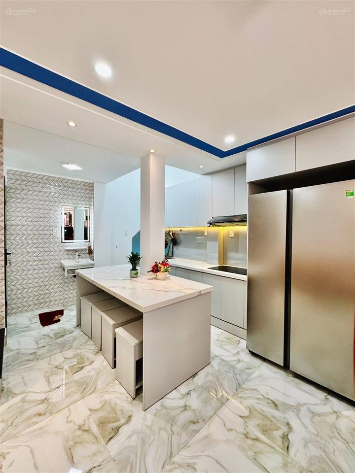 Bán nhà chính chủ đường ô tô cao thắng, p12, quận 10, 56m2, 3tỷ1, đang cho thuê 15tr/th, shr