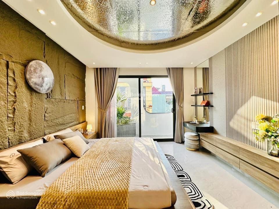 Đầu tư sinh lời ngay nhà lê văn sỹ, p13, quận 3, 72m2, 4tỷ2 đang cho thuê 18tr/th, sổ hồng riêng